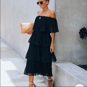 Vici black ruffle midi dress size small